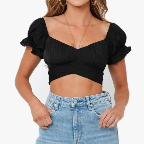 BNWT - Selfie Leslie Linka Off-Shoulder Crop Top in Black - Picture 1 of 9